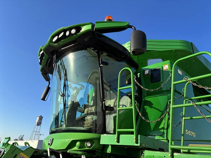 john-deere-s670-image-31