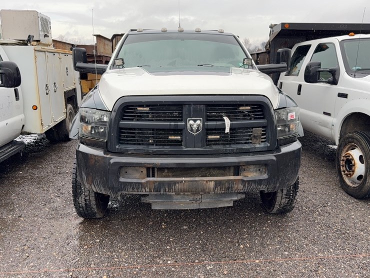 dodge-ram-5500-image-2