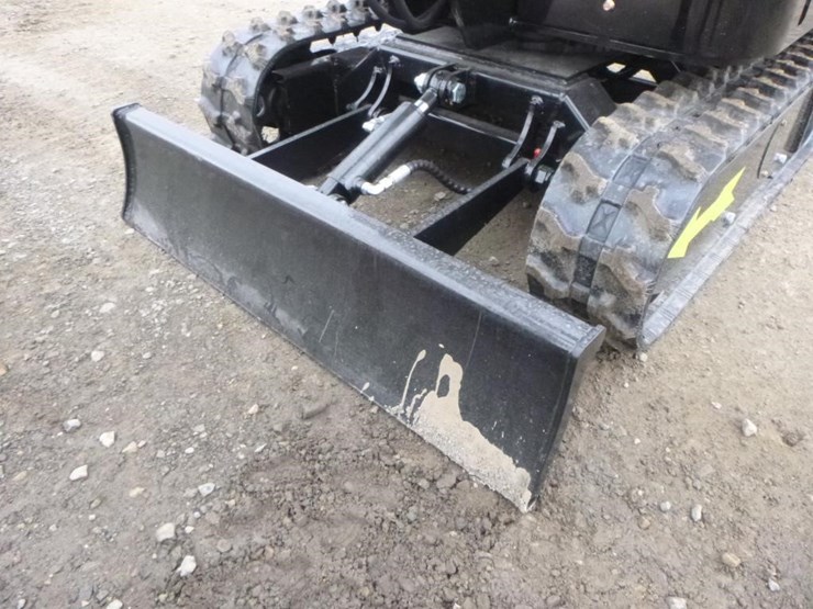 2025-vicsec-vc15-hydraulic-excavator-image-15