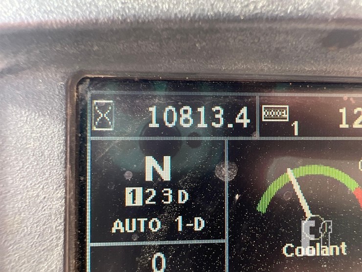 2011-deere-544k-image-38