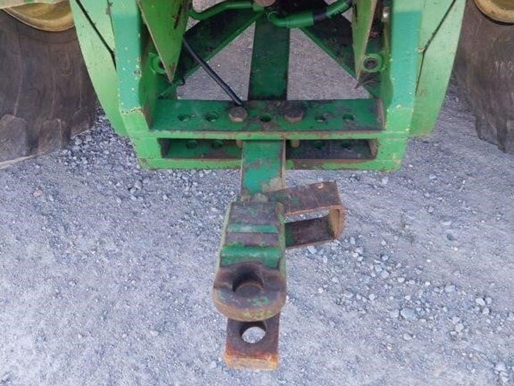 john-deere-8200-image-7