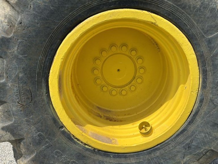 john-deere-2010-image-18