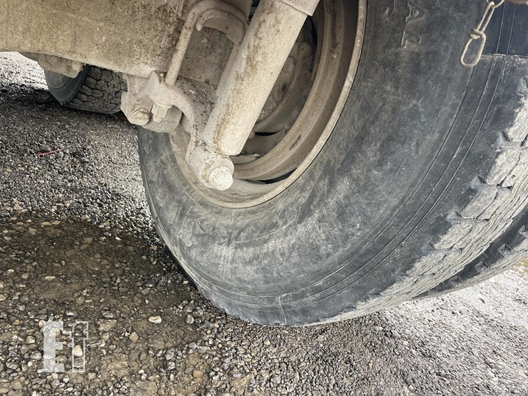 2006-sterling-l8500-image-38