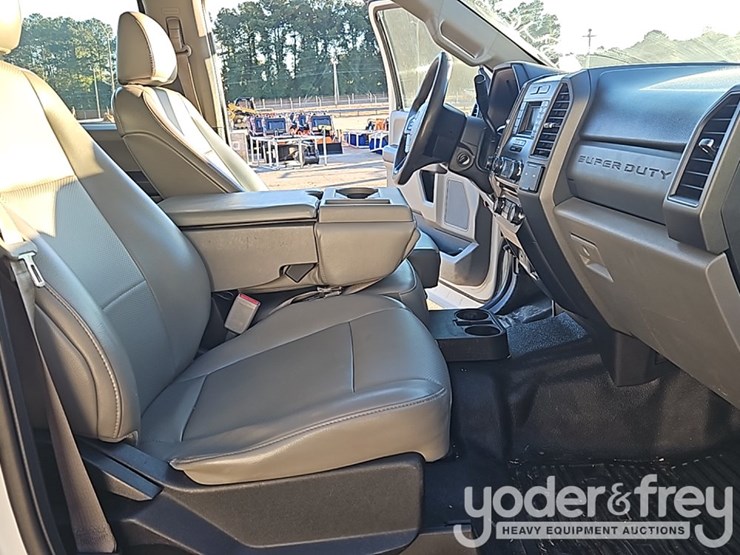 ford-f350-xl-image-54