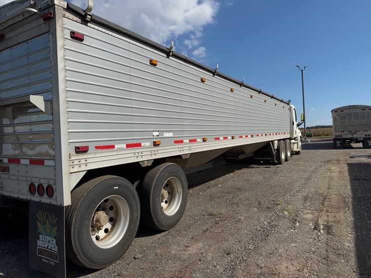 2012-timpte-super-hopper-image-13