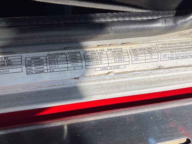 2002-peterbilt-379-image-25