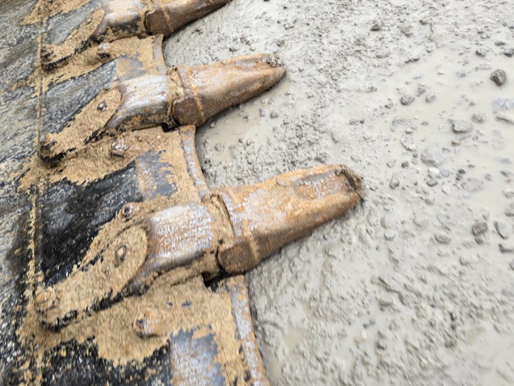 caterpillar-953d-image-56