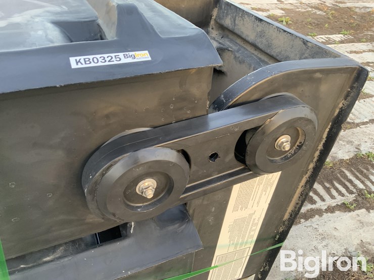 raaft-pivot-tire-tracks-image-11