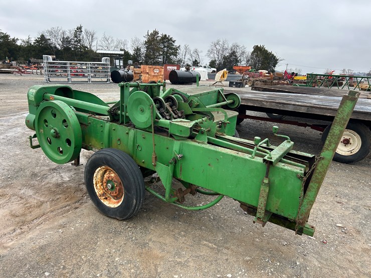 john-deere-24t-image-5