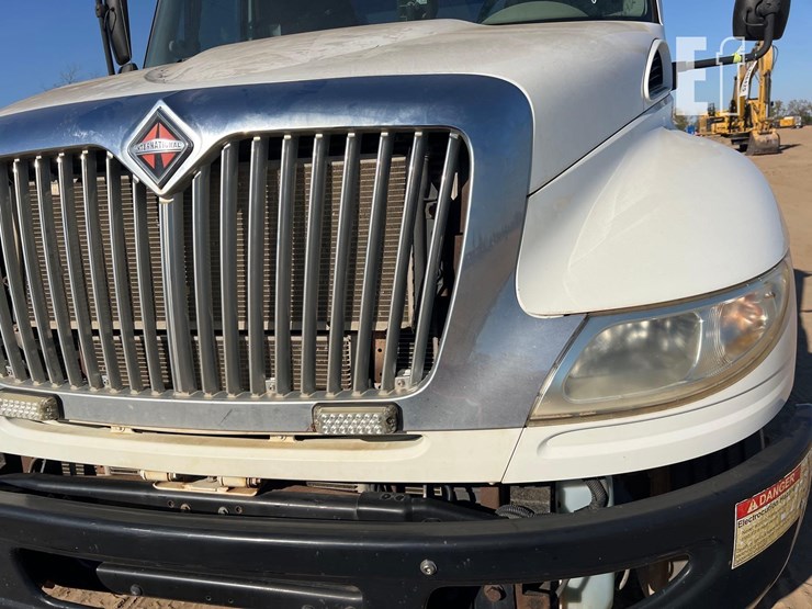 international-durastar-4300-image-22