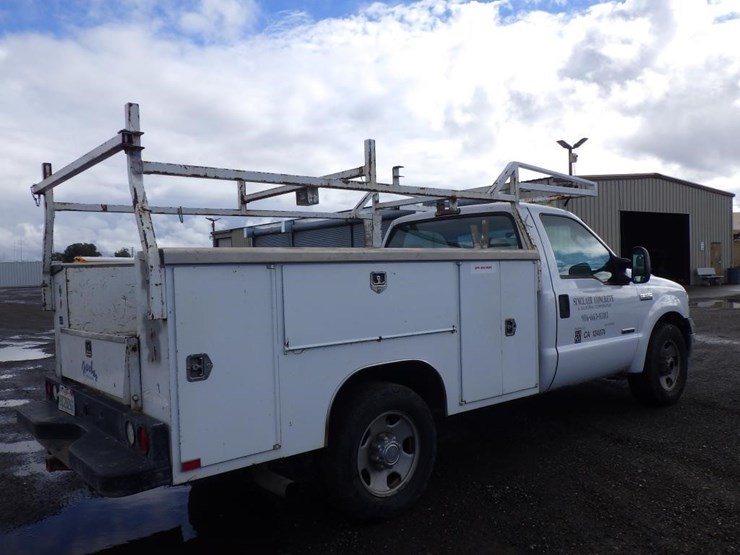 2006-ford-f350-image-3