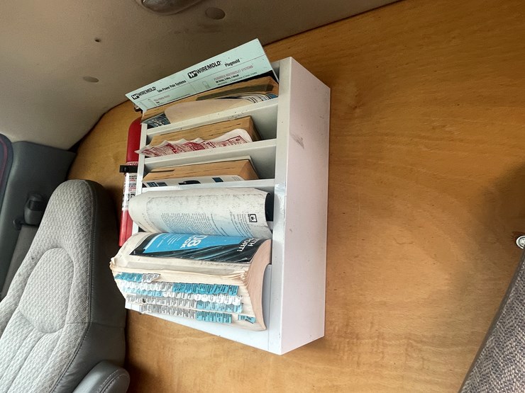 #1403-•-2005-chevy-cargo-van-(wi-title-in-delay)-image-52