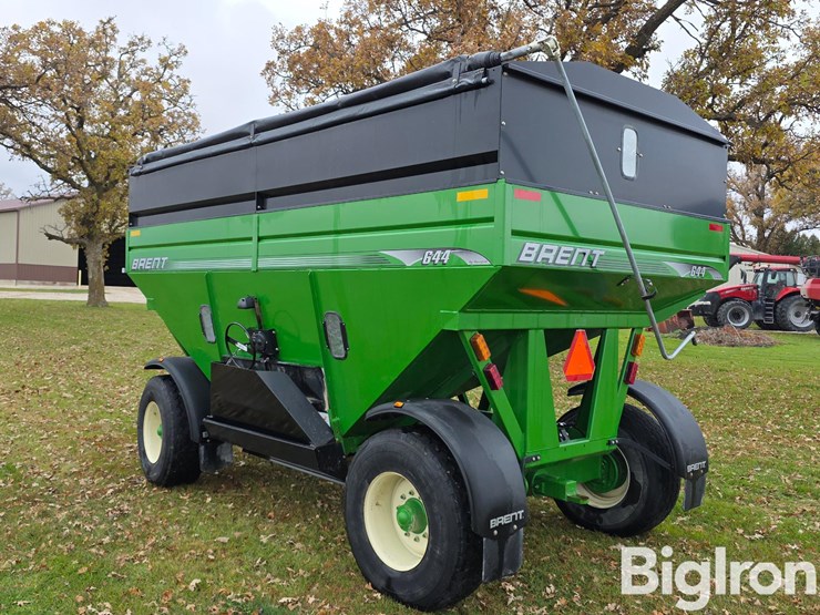 unverferth-brent-gt-644-gravity-wagon-image-7