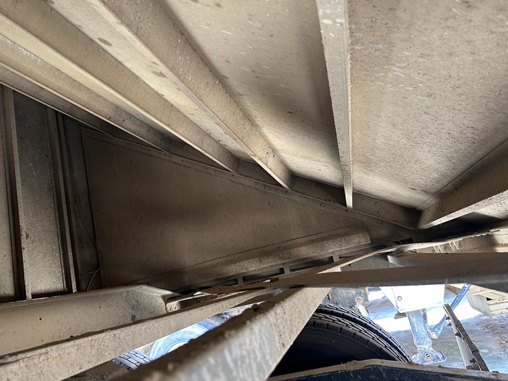 2014-timpte-hopper-bottom-image-33