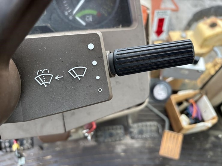 john-deere-6410-image-36