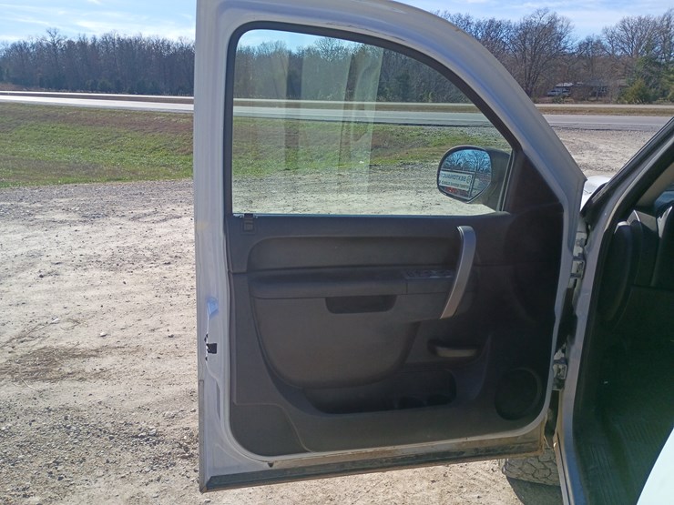 chevrolet-silverado-1500-image-29