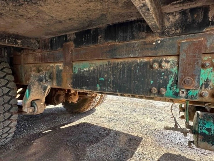 1996-freightliner-bobtail-water-truck-image-16