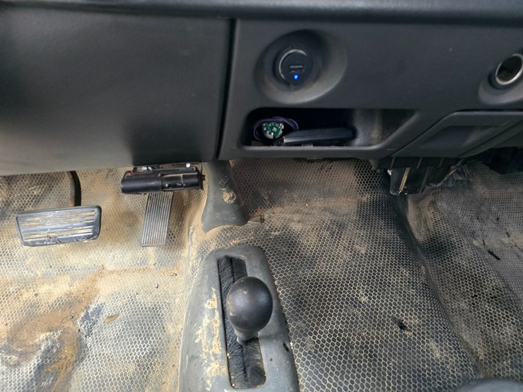 chevrolet-silverado-3500-image-40