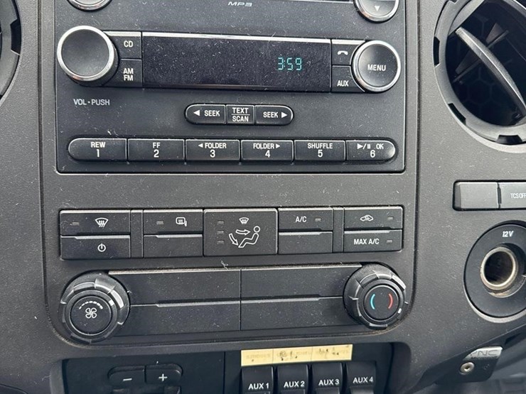 ford-f550-xl-image-17