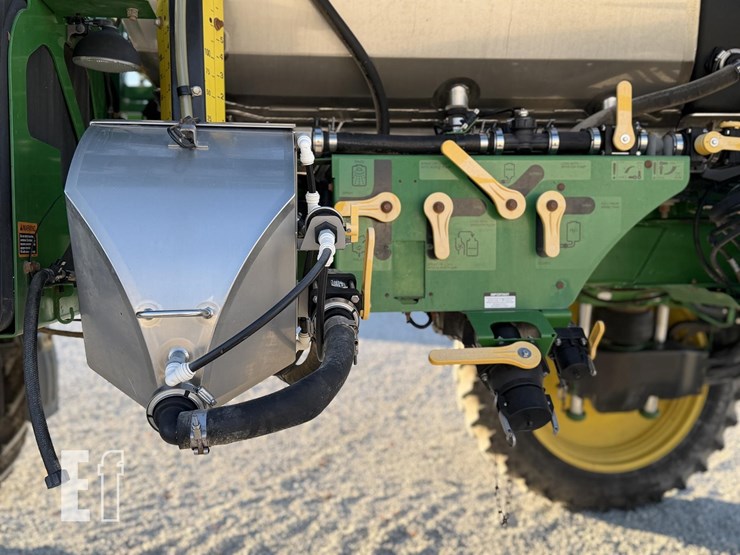 john-deere-r4038-image-4