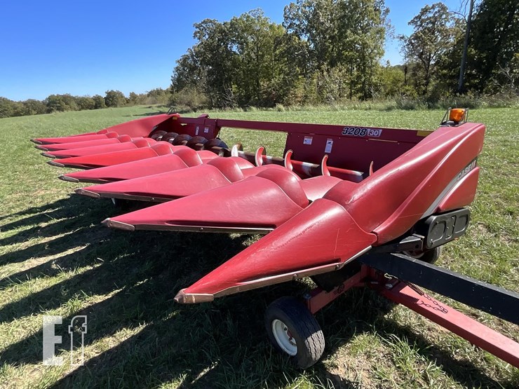 2009-case-ih-3208-image-8