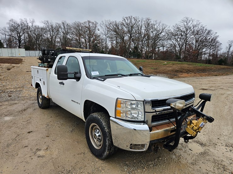 chevrolet-silverado-2500-image-23