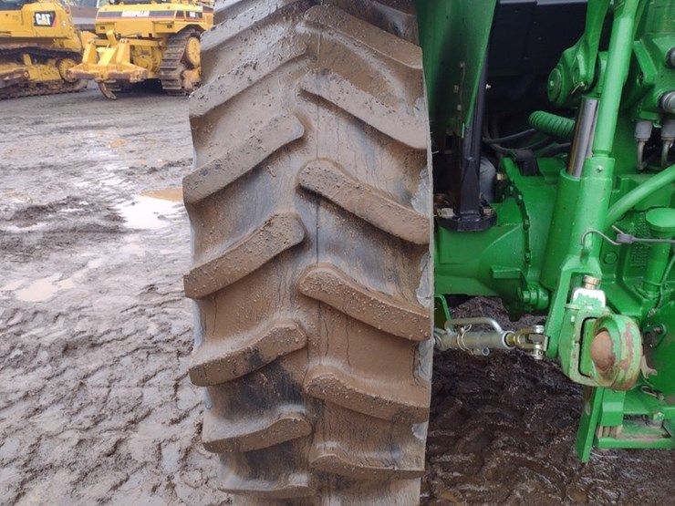 john-deere-6215-image-21