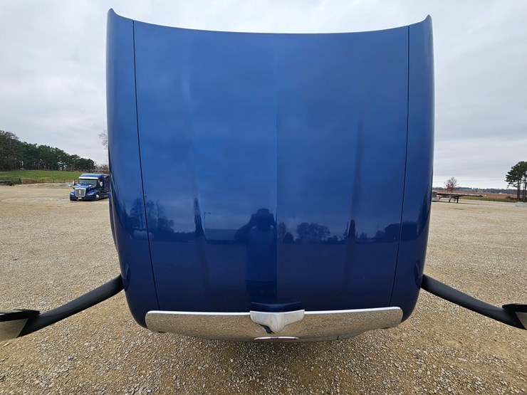 peterbilt-579-image-41