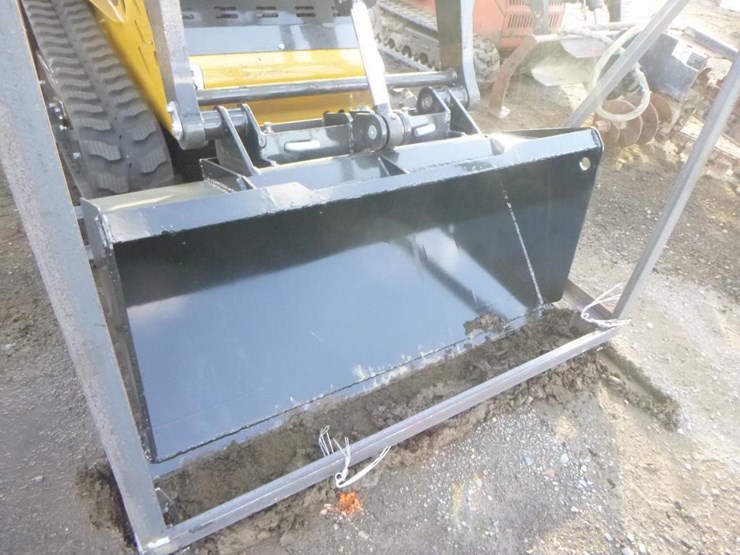 2025-cfg-ktt-(a)27-skid-steer-track-loader-image-8