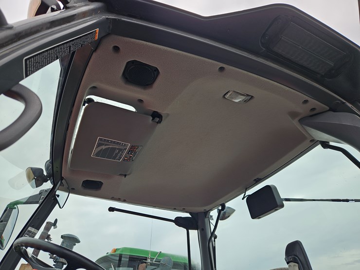 2020-kubota-m6-131-image-16