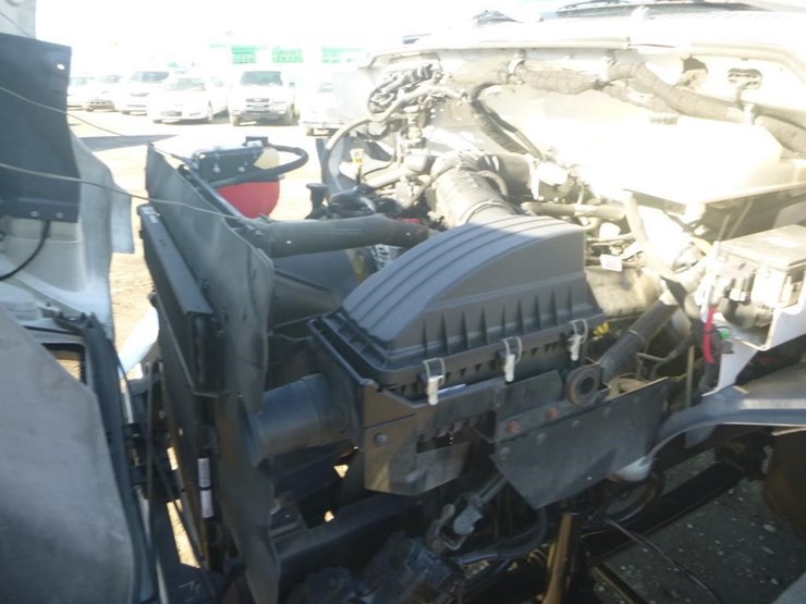 2013-ford-f650-image-19