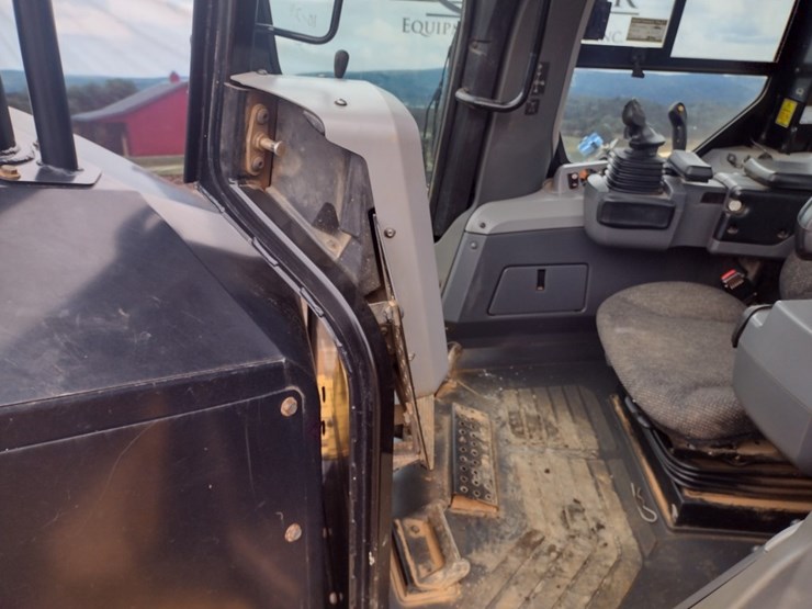 caterpillar-d7e-lgp-image-17