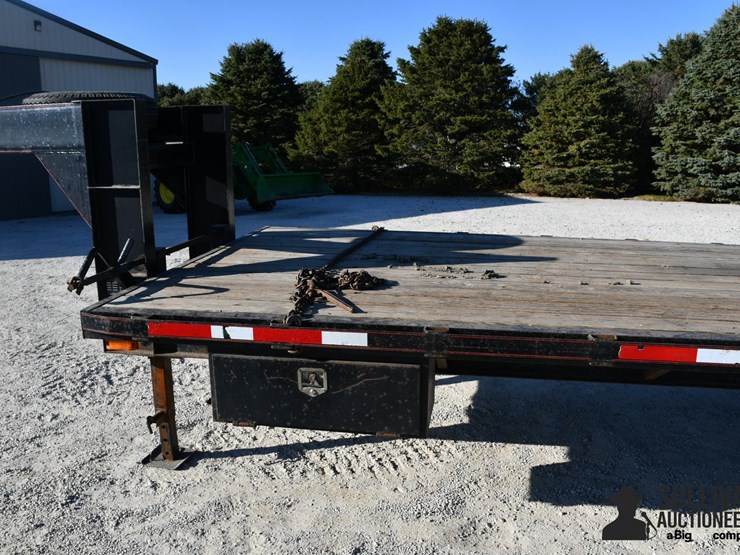 1996-j-rod-100-35tdg-35'-t/a-gooseneck-flatbed-trailer-image-13