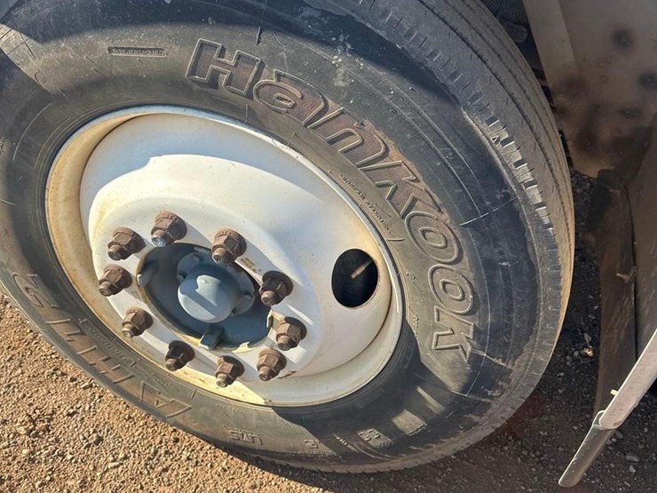 international-durastar-4400-image-13