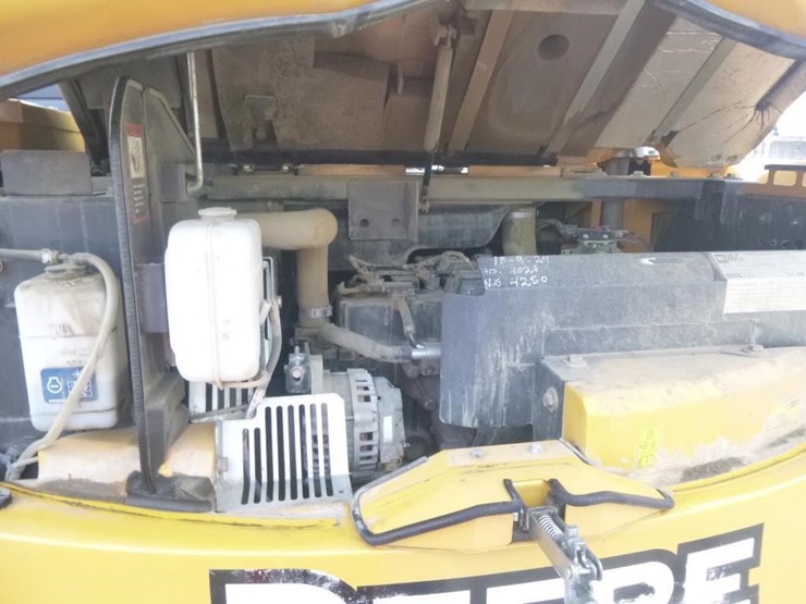 2016-deere-85g-image-34