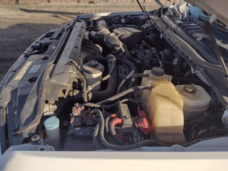 20-ford-f550-image-15