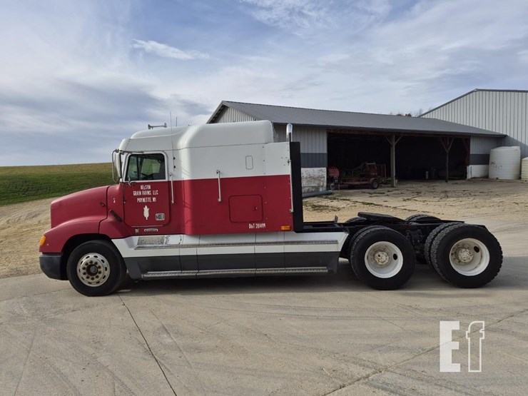 freightliner-fld120-image-10