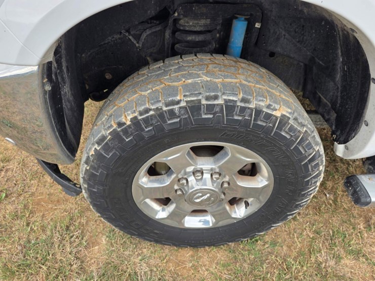 2018-dodge-2500-image-13