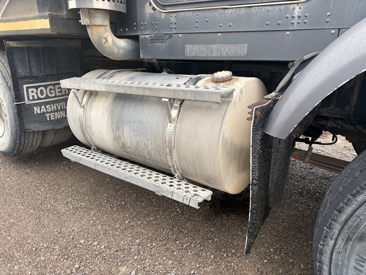 kenworth-t800-image-21