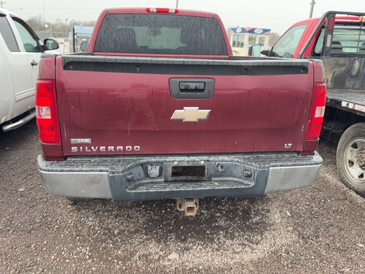 #3016-•-2009-chevrolet-silverado-pickup-truck-image-9