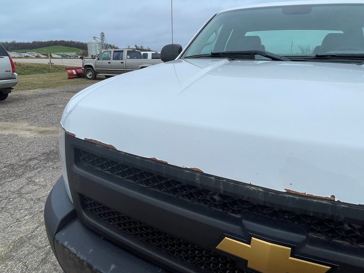 2013-chevrolet-1500-image-16