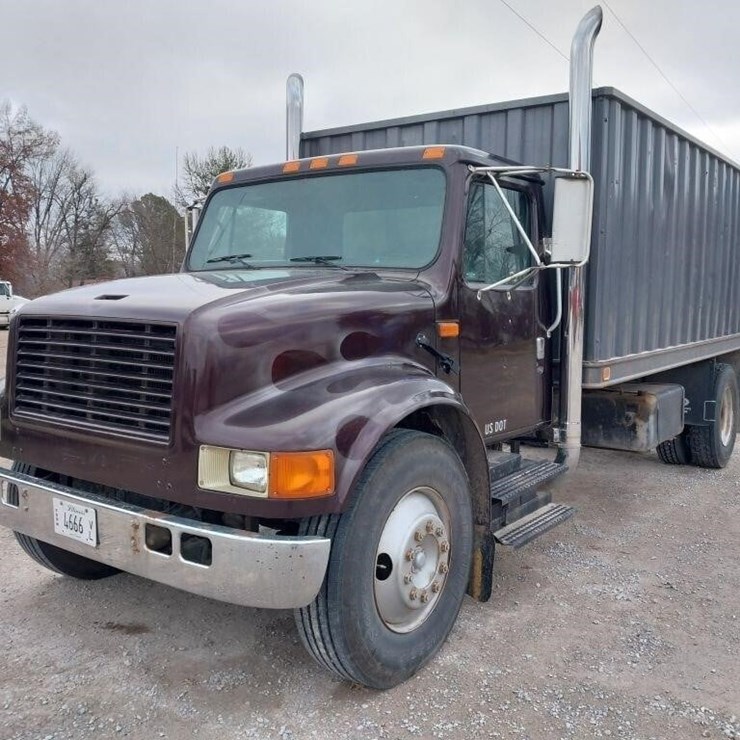 INTERNATIONAL 4700