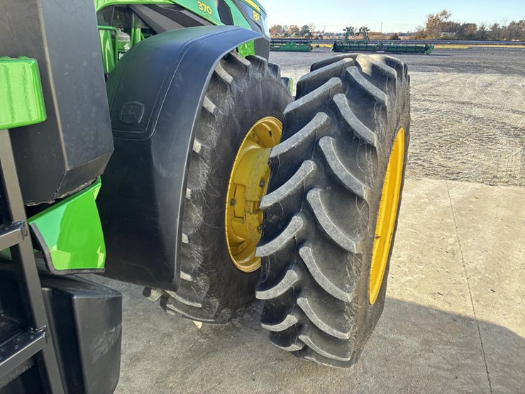 john-deere-8r-370-image-44