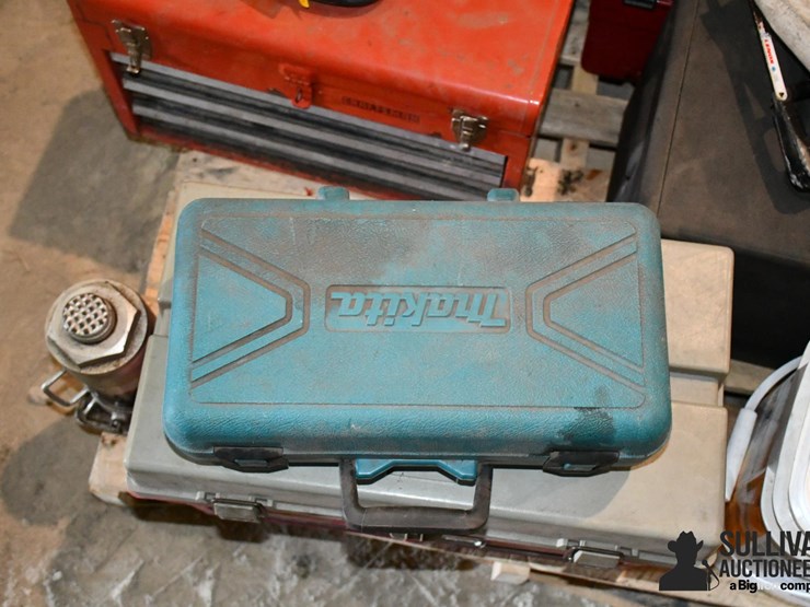 pallet-of-farm-support-image-17