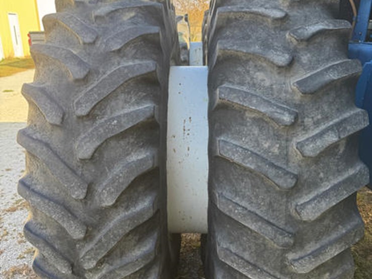 1989-ford-876-image-3