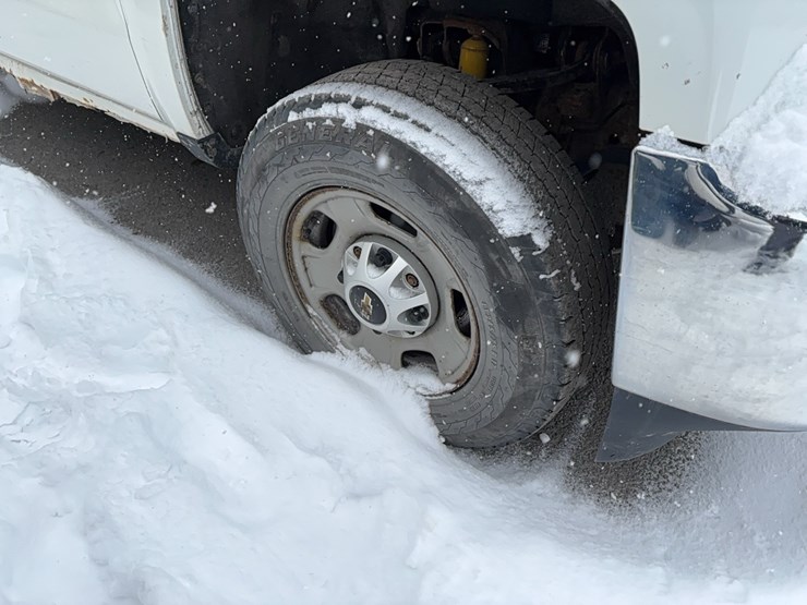 2017-chevrolet-2500hd-image-3