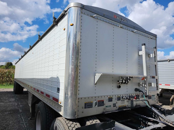 2017-wilson-hopper-bottom-image-12