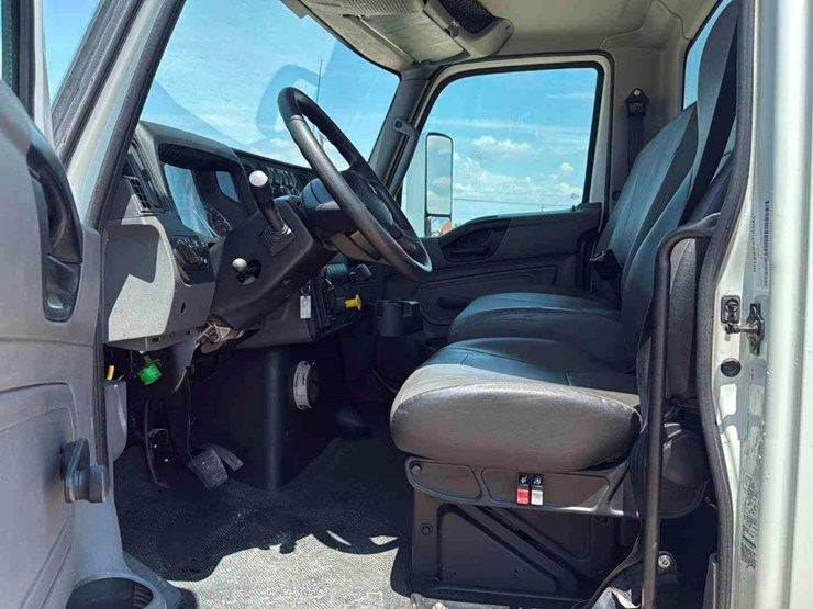 2022-international-mv607-image-3