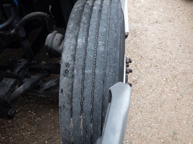 2018-freightliner-cascadia-125-image-18