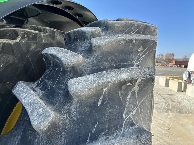 john-deere-8320r-image-67